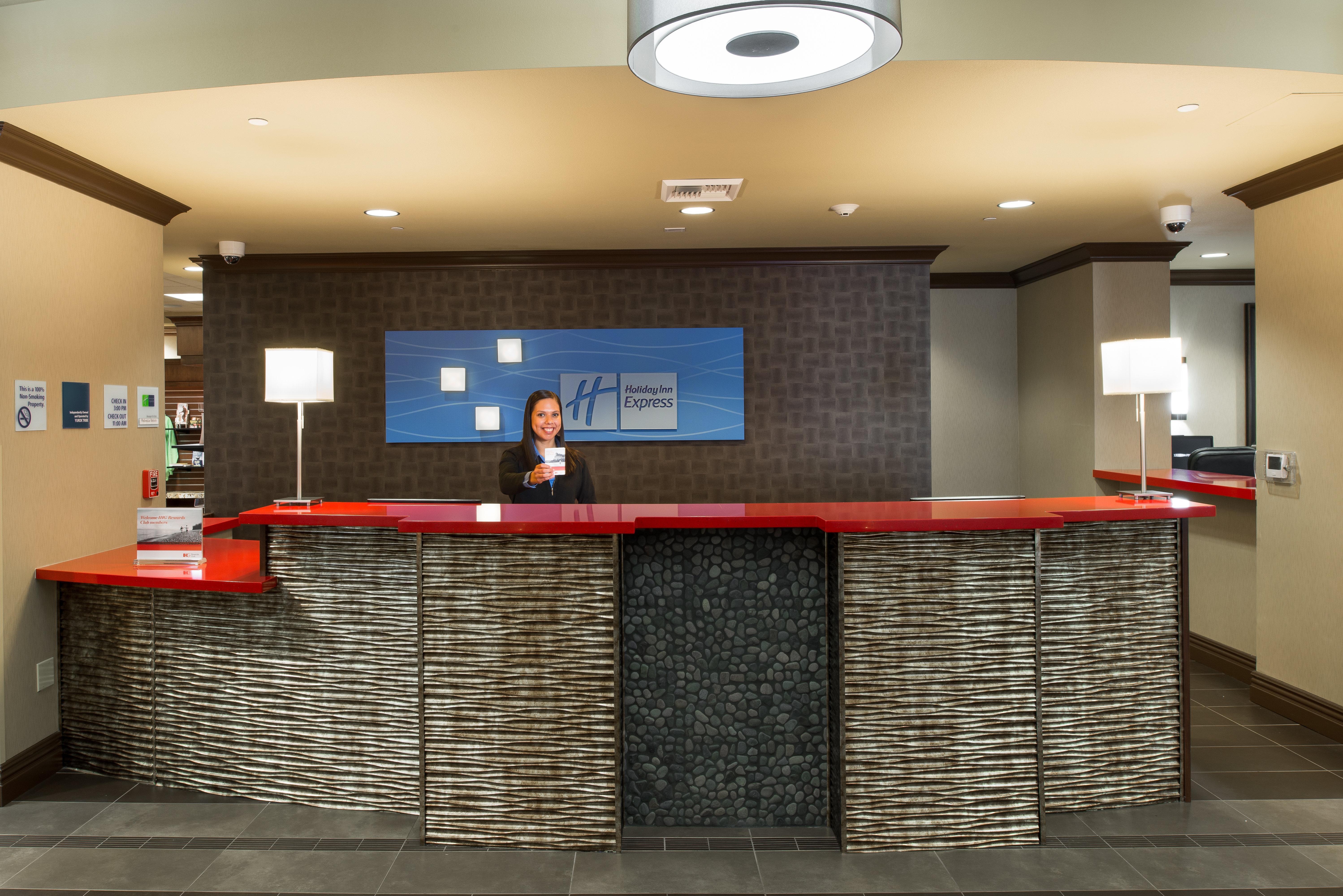 Holiday Inn Express Redwood National Park By Ihg Klamath Dış mekan fotoğraf