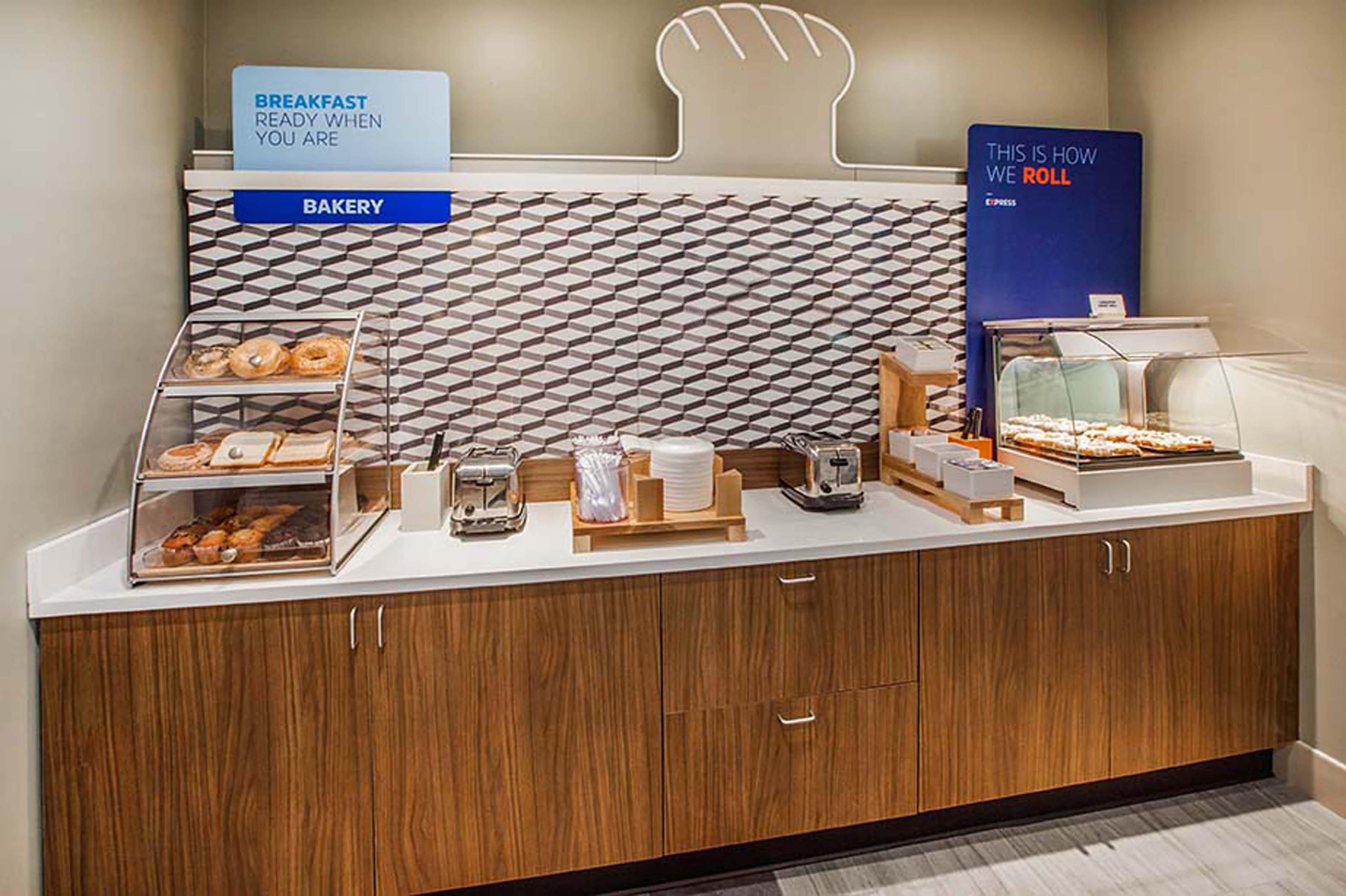 Holiday Inn Express Redwood National Park By Ihg Klamath Dış mekan fotoğraf