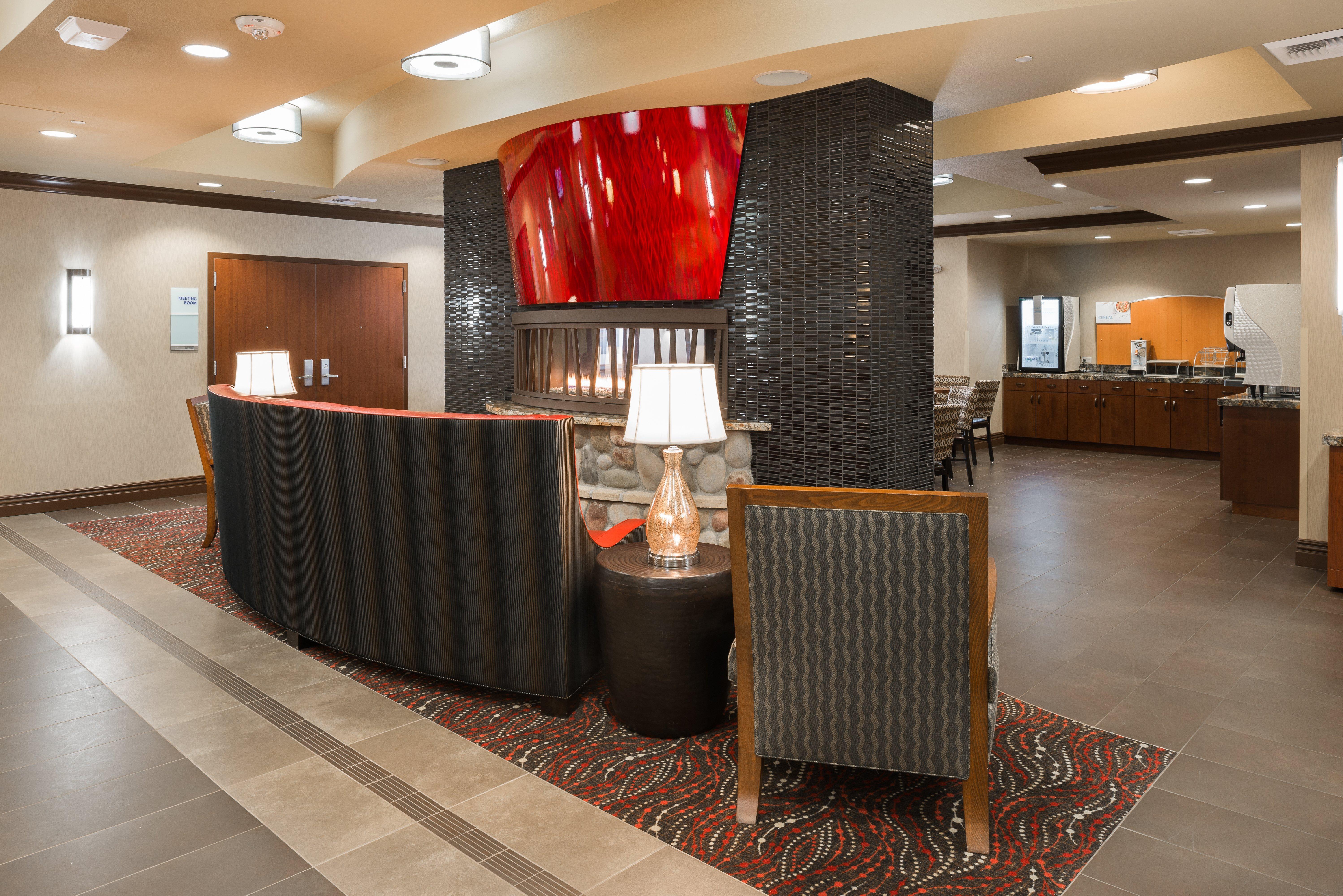 Holiday Inn Express Redwood National Park By Ihg Klamath Dış mekan fotoğraf